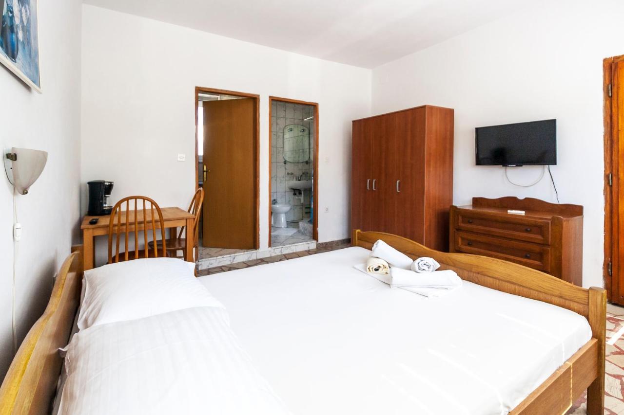 Apartments & Rooms Strcic Petra Krk Town Εξωτερικό φωτογραφία