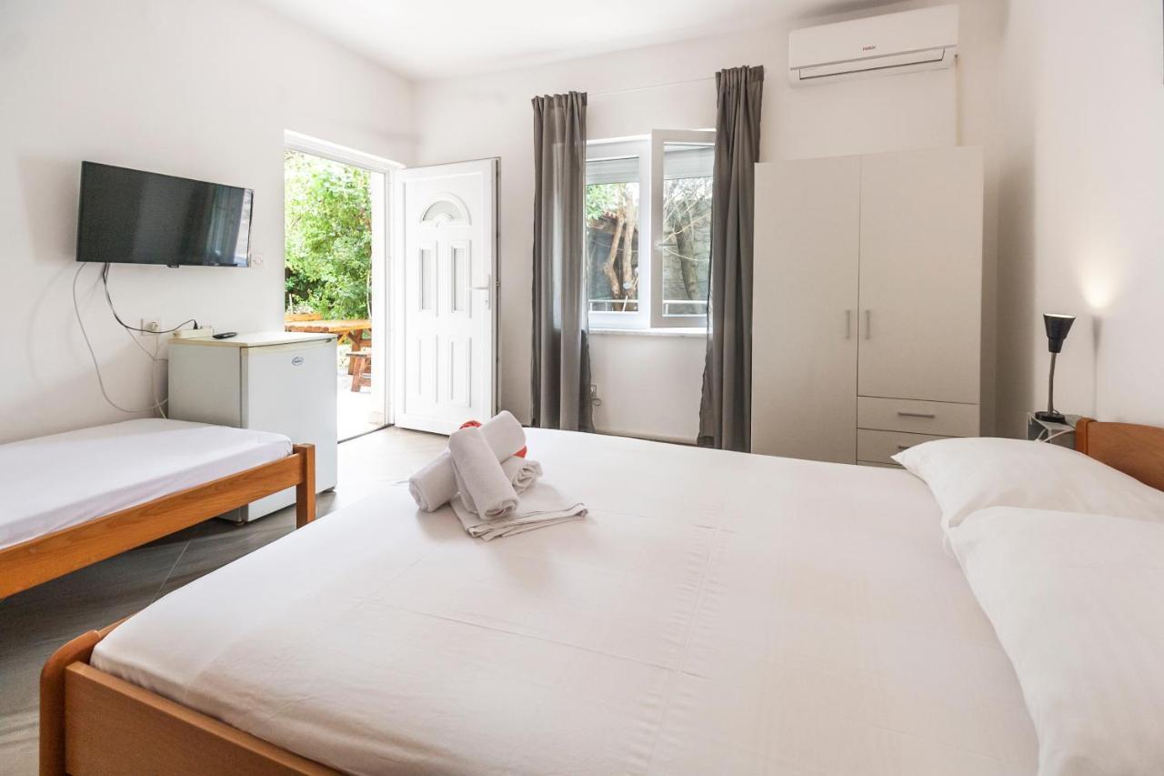 Apartments & Rooms Strcic Petra Krk Town Εξωτερικό φωτογραφία