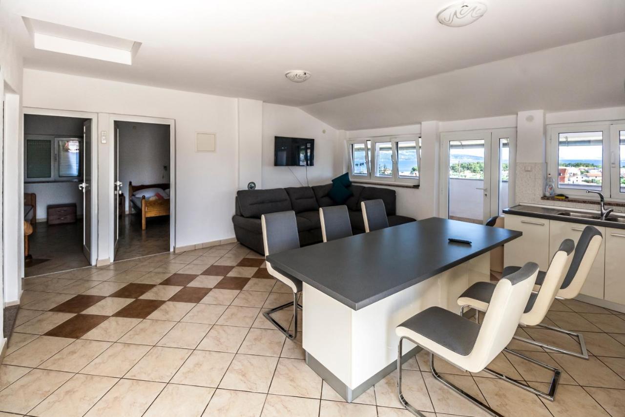 Apartments & Rooms Strcic Petra Krk Town Εξωτερικό φωτογραφία