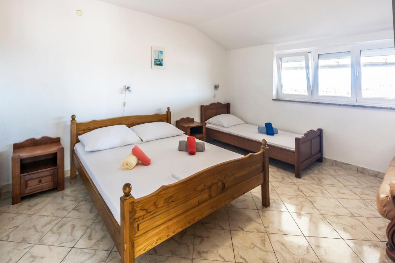 Apartments & Rooms Strcic Petra Krk Town Εξωτερικό φωτογραφία