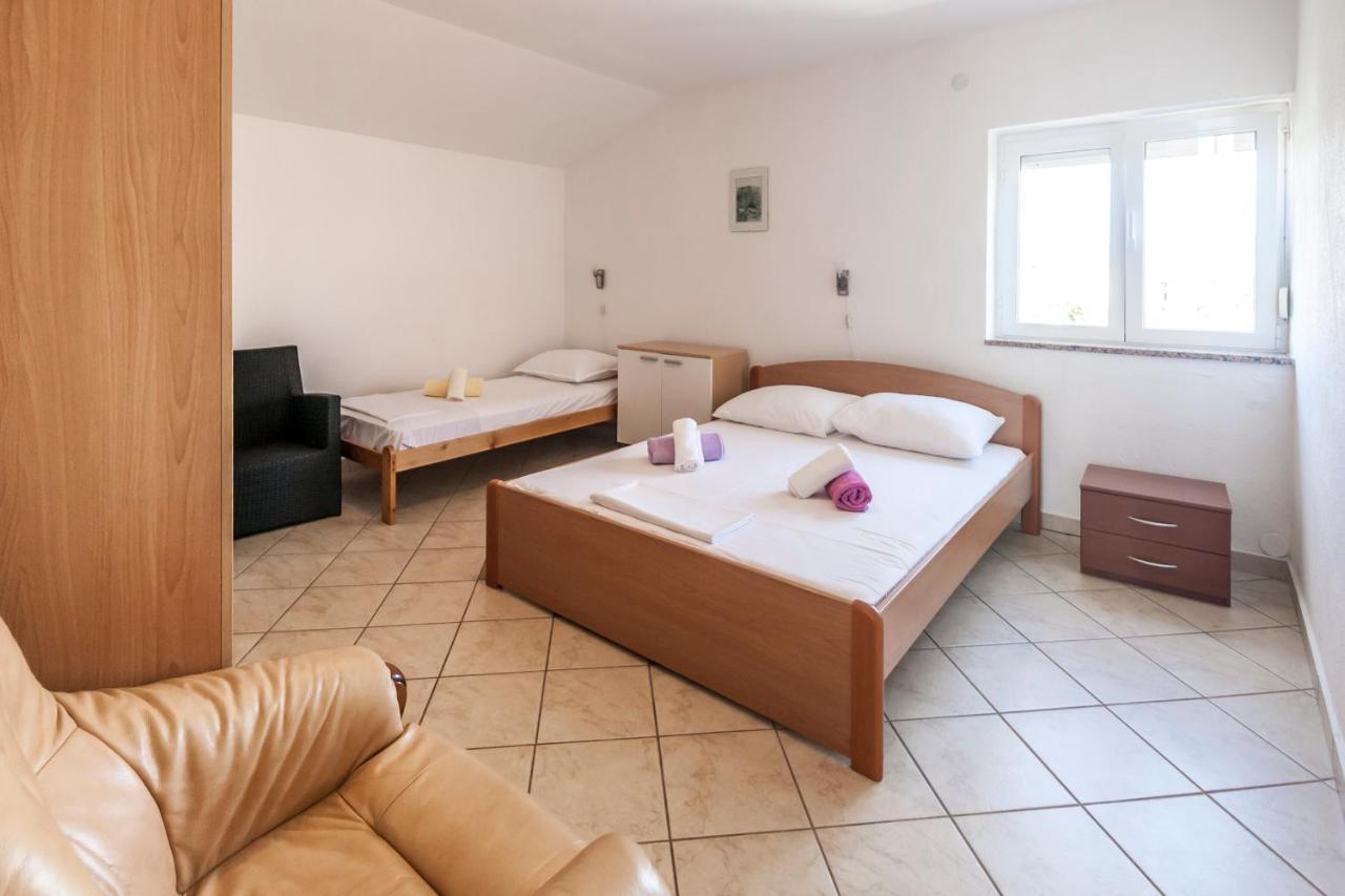 Apartments & Rooms Strcic Petra Krk Town Εξωτερικό φωτογραφία