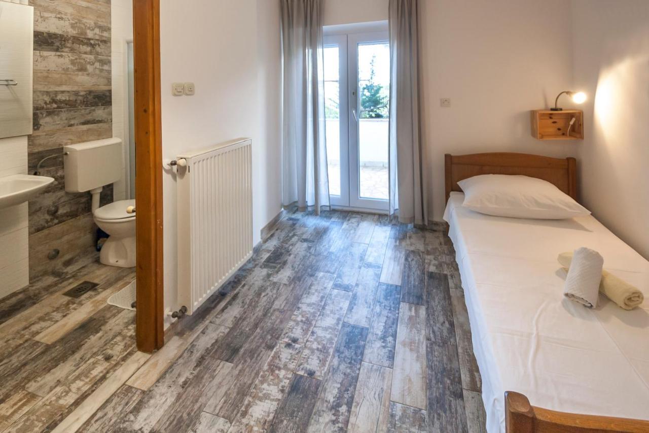 Apartments & Rooms Strcic Petra Krk Town Εξωτερικό φωτογραφία