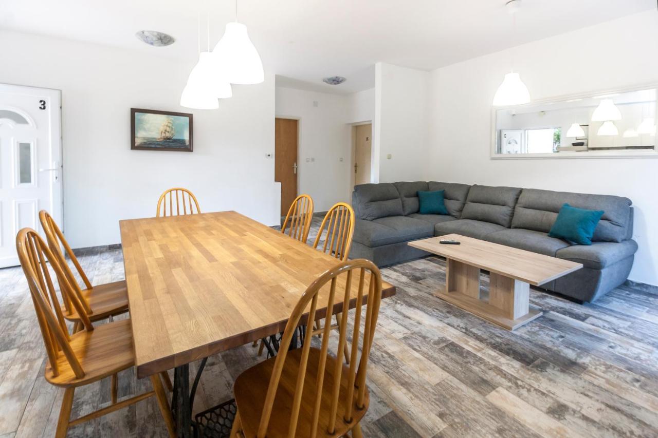 Apartments & Rooms Strcic Petra Krk Town Εξωτερικό φωτογραφία